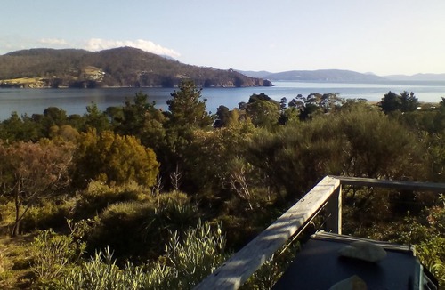 Dennes Point Cottage | Simple cottage with charm, character and exceptional views