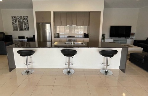 Wallaroo House | Simply Stately
