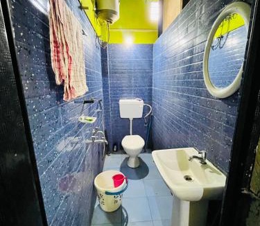 Sualkuchi House | Single room