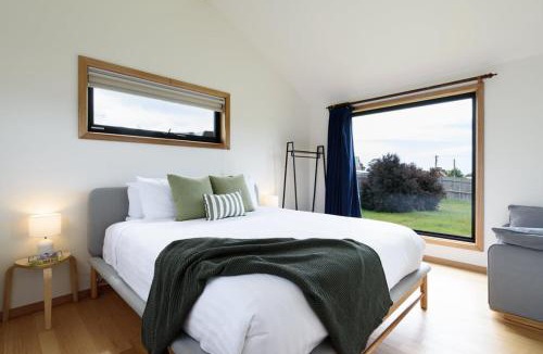 Sisters Beach House | Sisters Beach Hideaway - A Coastal Escape