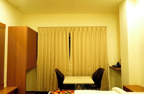 Kamalapur Hotel | sithara inn by revtree