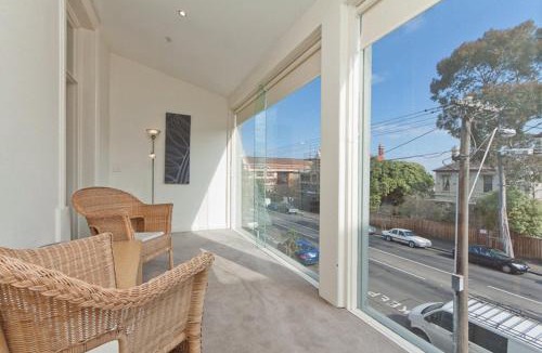 St Kilda Apartment | Sixty Two On Grey Serviced Apartments