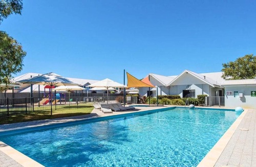 Broadwater Villa | SixtySix at Cape View