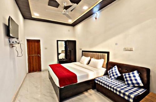Raebareli Hotel | SK Palace
