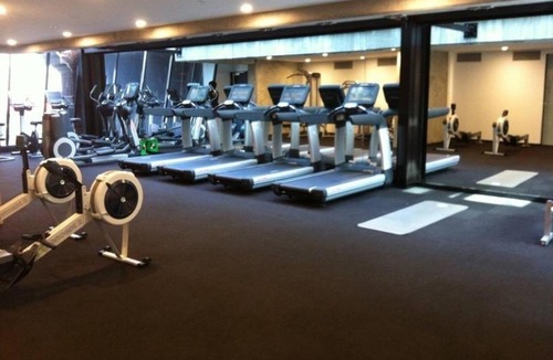 Melbourne Central Business District Apartment | Sky High CBD Living with Resort style Amenities