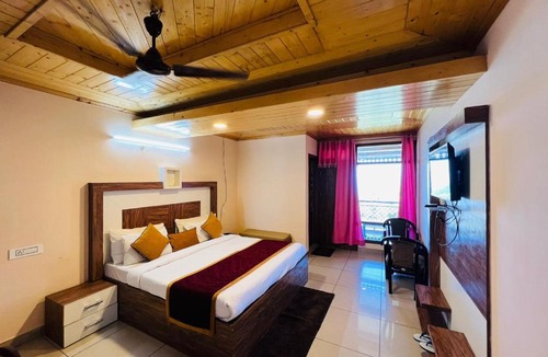 Kumarhatti Hotel | Sky Hill Top