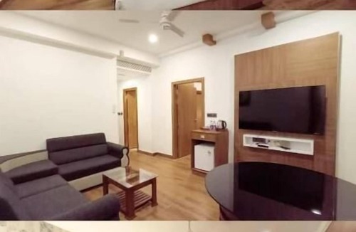 Thalassery Hotel | SKY PENTA RESIDENCY