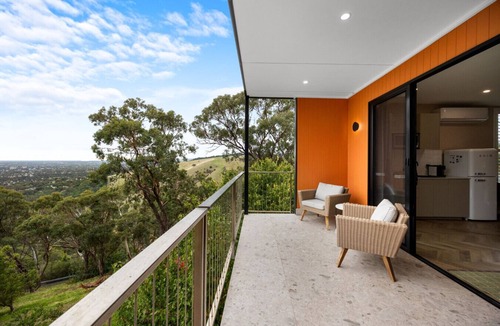 Belair Apartment | Sky Suite - A Panoramic Designer Studio in the Hills