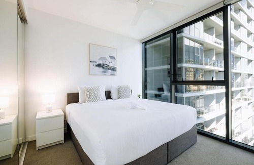 South Brisbane Apartment | Skyline Serenity 2BR Apt with River & City Views