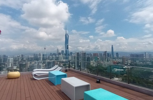 Brickfields Apartment | SkyPool Suite @ KL Sentral - Suite B