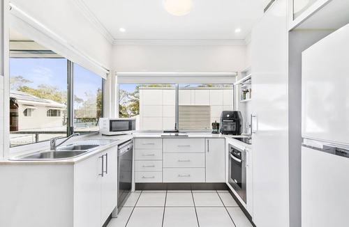 Bellara Apartment | Smooth Sailing