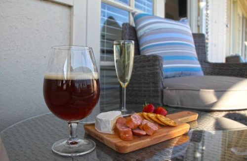 Victor Harbor Apartment | Smugglers Inn Studio 15