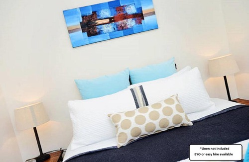 Victor Harbor Apartment | Smugglers Resort-Style Apartments no 9