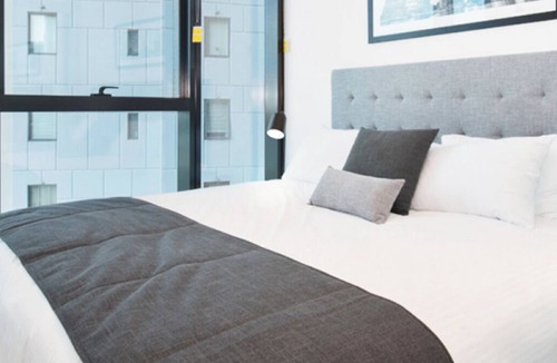 Brisbane Central Business District Hotel | Snappy Convenient 1 BR. Lights View Brisbane CBD