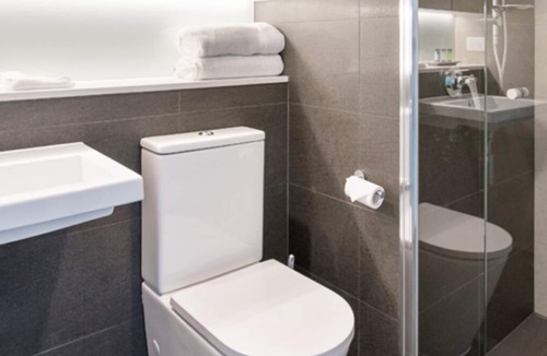 Brisbane Central Business District Hotel | Snappy Convenient 1 BR. Lights View Brisbane CBD