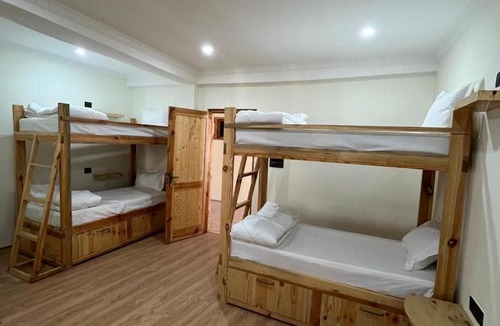 Leh Hostel | Snow Den hostel