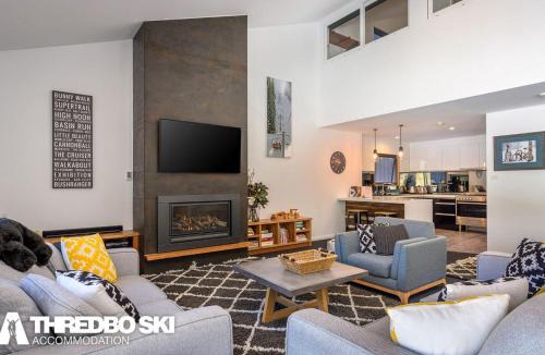 Thredbo Ski Chalet | Snowbound Chalet 3