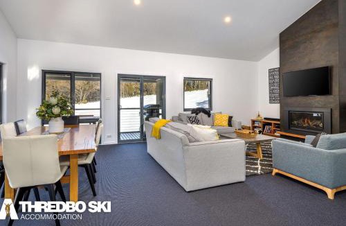 Thredbo Ski Chalet | Snowbound Chalet 3