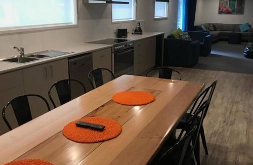 Tawonga South House | Snowview Holiday Units