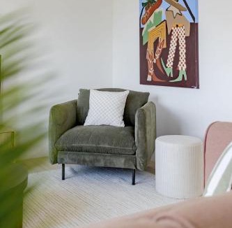 Kings Beach Apartment | Sol Cove - Kings Beach, parks and dining at doorstep
