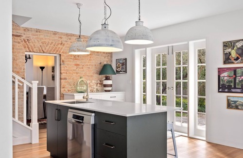 Braidwood House | Solus House: Braidwood Art Stay