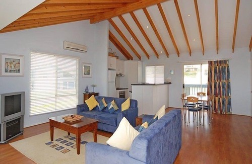 Middleton House | Sorrento Middleton - 190 Newell Ave - Pet Friendly