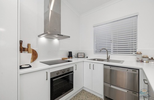 Lancelin House | Sou Wester - is a bright, light and modern holiday home.