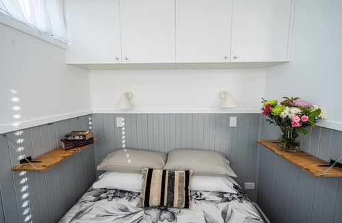 Brogo Bed & Breakfast | South Coast Stunner with relaxing private Acres, Brogo!