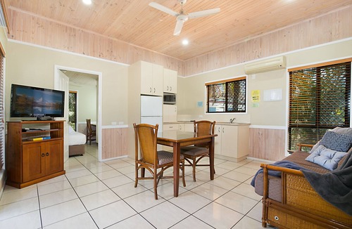 South Gladstone Apartment | South Gladstone Motel