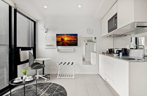 South Melbourne Apartment | South Melbourne Apartment with Gym Access