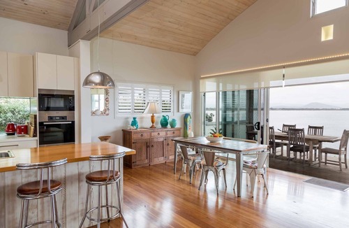 Culburra Beach House | 'South Pacific' Luxury Ocean Front Getaway
