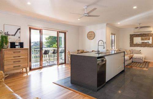 South West Rocks Cottage | South West Rocks Waterfront Cottage