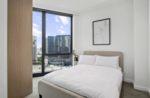 Southbank Apartment | Southbank 2BR Apt with Near Crown Casino Pool & Gym