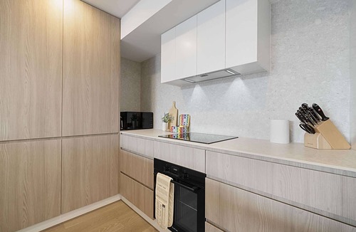 North Fremantle Apartment | Spacious 2-Bed Apartment in North Fremantle