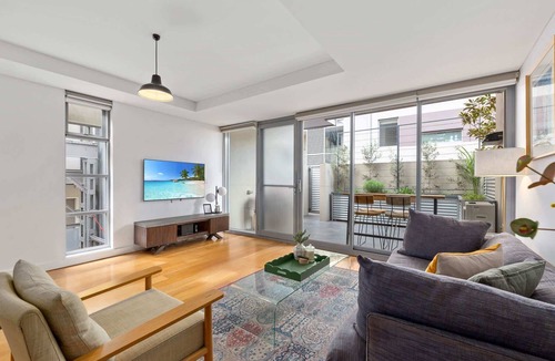 Rosebery Apartment | Spacious 2-Bed Retreat in Rosebery