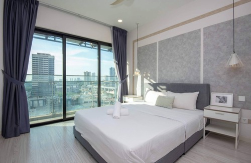 Central District Apartment | Spacious 2BR Suasana, near CIQ JB Sentral
