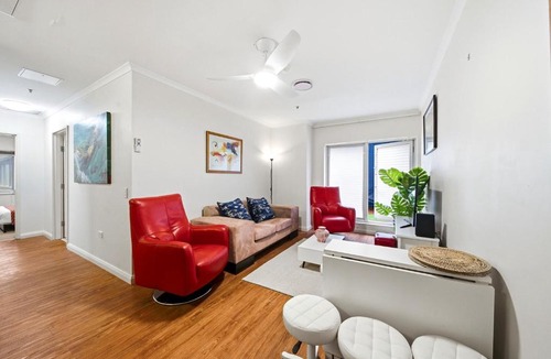 City East Apartment | Spacious 3-Bed Apartment in Canberra CBD