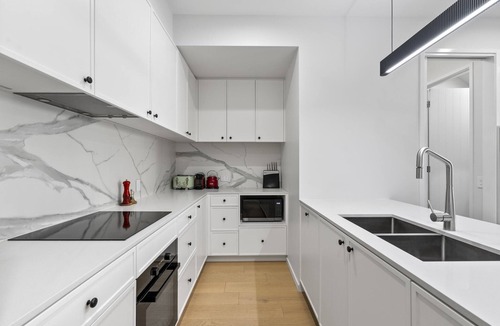 Clayfield Apartment | Spacious 3-Bed Clayfield House with Patio and BBQ