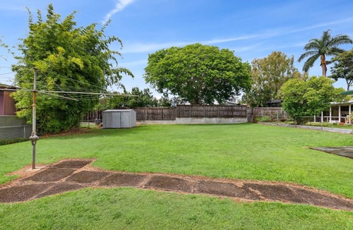 Morningside House | Spacious 3-Bed Home in Morningside with Backyard