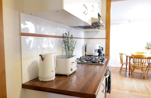 Tenterfield House | Spacious 3-Bed Home in Central Tenterfield