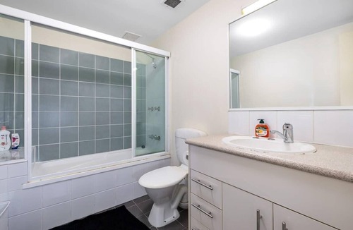 West End Apartment | Spacious 3 Bedroom apartment in St Lucia