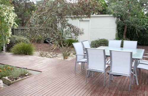 Anglesea House | Spacious 4 bedroom house - Walk to beach, river, golf course and shops