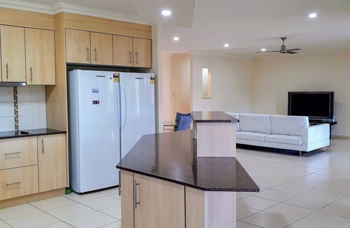 Eli Waters House | Spacious 4 beds house on the Lake in Eli Waters