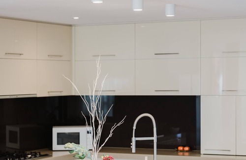 Brighton East House | Spacious 4BR Designer Home in Prime Brighton East