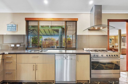 Ocean Reef House | Spacious 5-bedroom house in serene Ocean Reef with AC