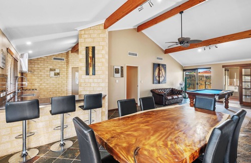 Ocean Reef House | Spacious 5-bedroom house in serene Ocean Reef with AC