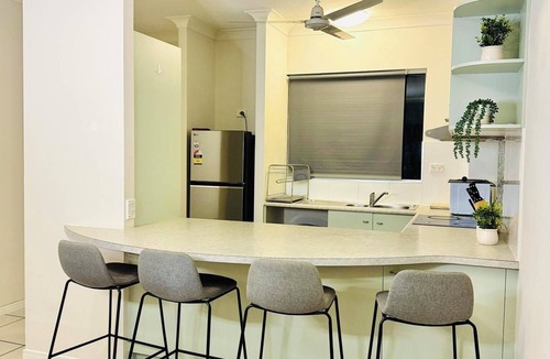 Parramatta Park Apartment | Spacious Apartment in the Heart of Cairns CBD