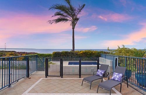 Cullen Bay Apartment | Spacious Beachside Retreat Plunge Pool & Patio