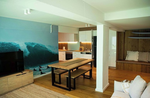 Bilinga Apartment | Spacious Bilinga Beach Stay | Sleeps 6 + Sauna, Unit 5