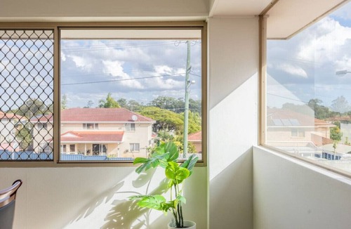 Sunnybank House | Spacious Central located FamilyHouse @ Sunnybank